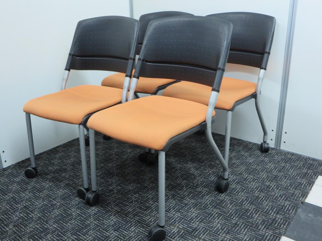 【４脚セットでお得！】明るい会議スペースになります■軽くて頑丈！■おすすめです。
                        リータ
                                    中古
            