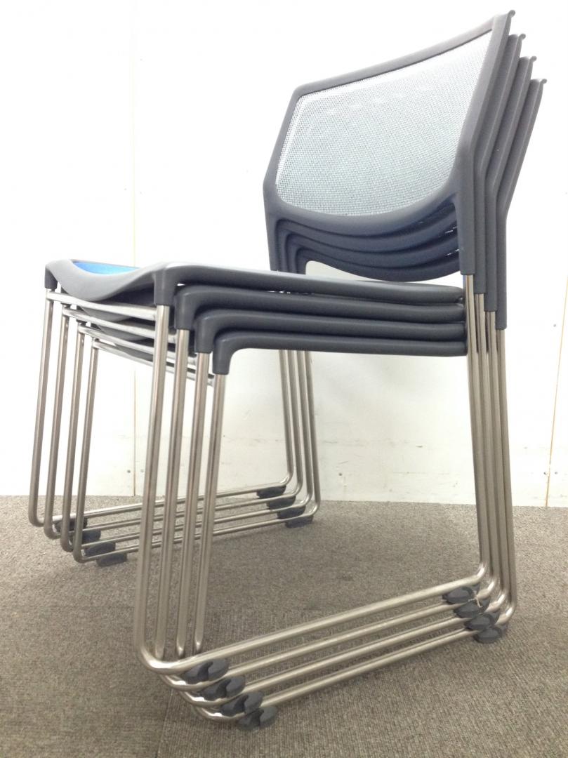 【4脚セットで販売】【背中がメッシュです】
                        
                                    中古
            