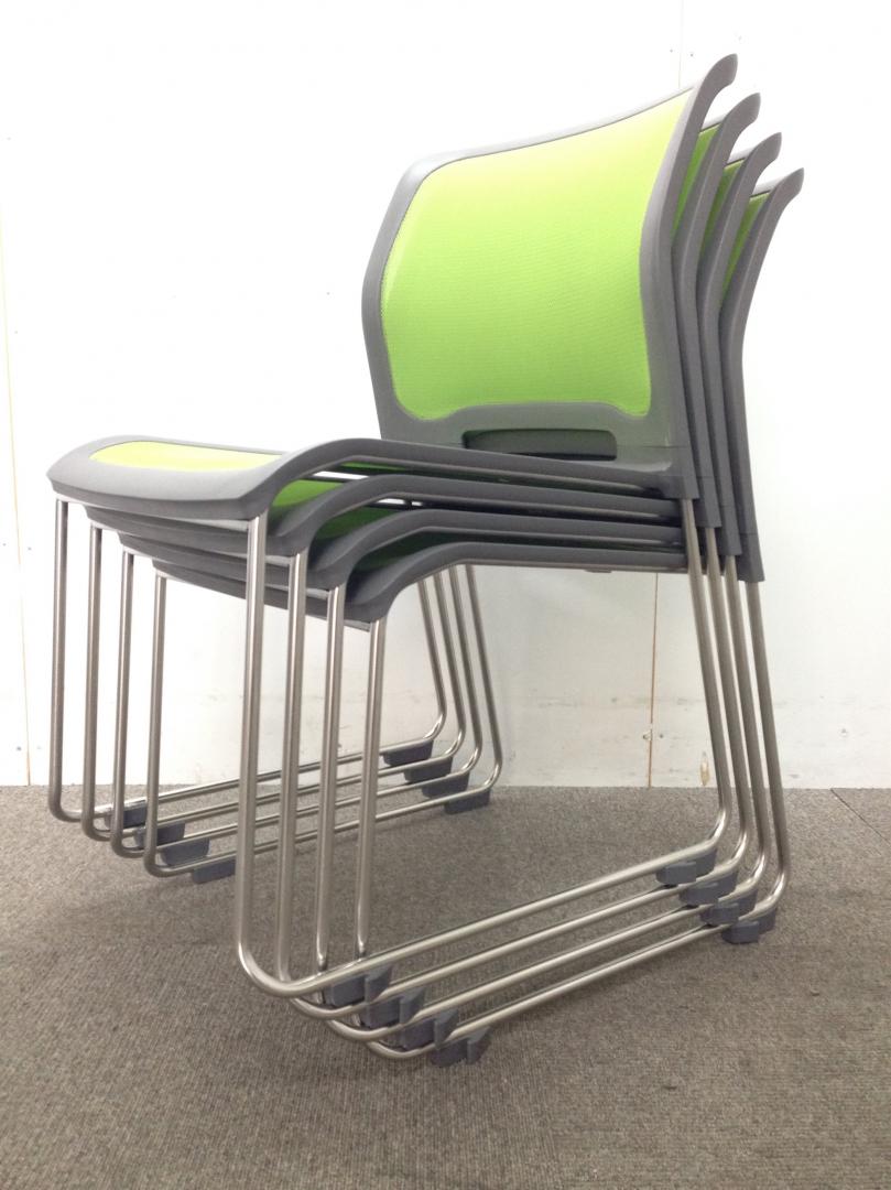 【4脚セットで販売致します】【コクヨ製のかわいいチェア】
                        
                                    中古
            