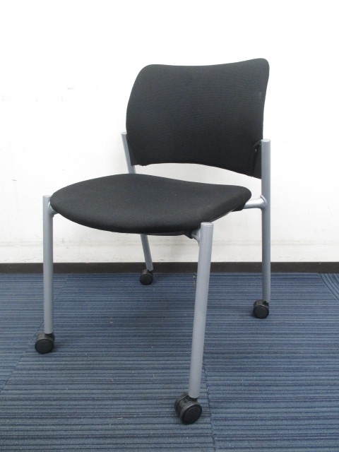 【まよったらこれ】オカムラ製ミーティングチェアの入荷！■ミーティングチェアの割にはクッション厚めです【中央区】【日本橋】【中古オフィス家具】【クリーニング済】
                        
                                    中古
            