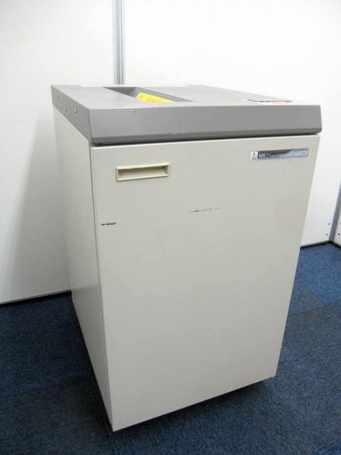 【塗装ハゲの為安い】裁断方式スパイラルカット　同時裁断約45枚(新品時) B3対応　
                        
                                    中古
            