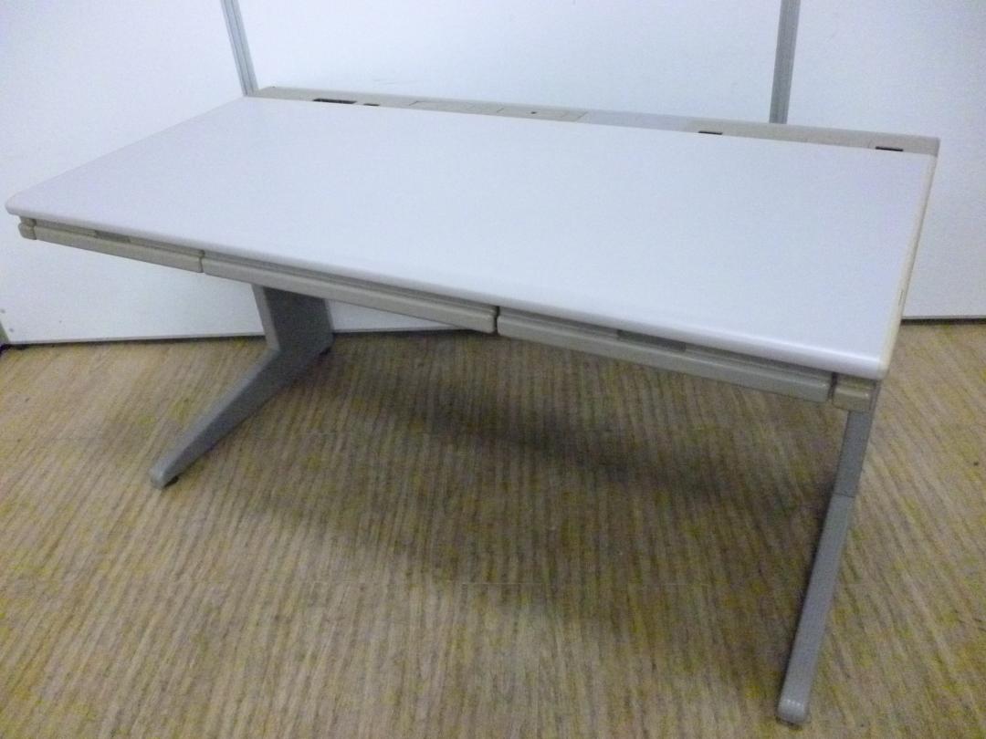 デスク・ワゴンセット｜国内メーカー｜平机＋ワゴンの使い勝手は◎
                        LINX
                                    中古
            