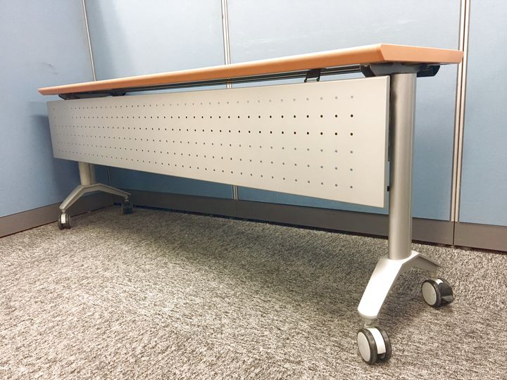 【木目天板】ウチダ製スタックテーブル/W1800サイズ
                        
                                    中古
            