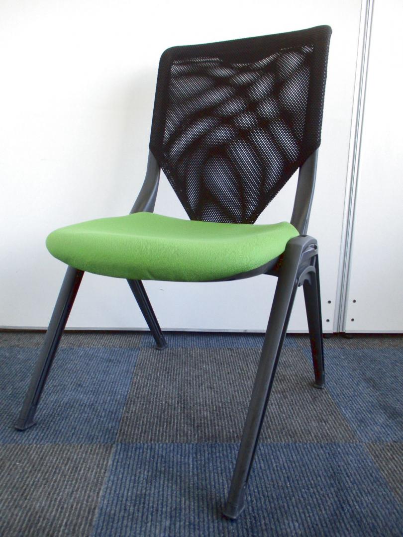 【座面にへたりある為、お安く!!】背もたれメッシュ地で通気性も抜群です!!【限定４脚の入荷です!!】Nu
                        カイノス
                                    中古
            