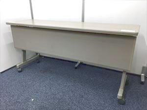 【会議用テーブル】コクヨ製　会議用サイドスタックテーブル　キャスター付き　天板木目
                        
                                    中古
            