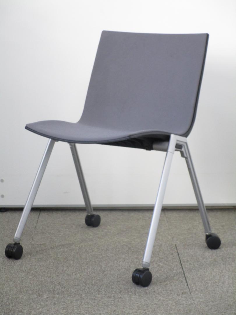 【８脚入荷！！】■内田洋行製　オフィスでの打ち合わせや施設の会議室、ロビー、接客スペースや受付カウンターにおすすめ！
                        
                                    中古
            