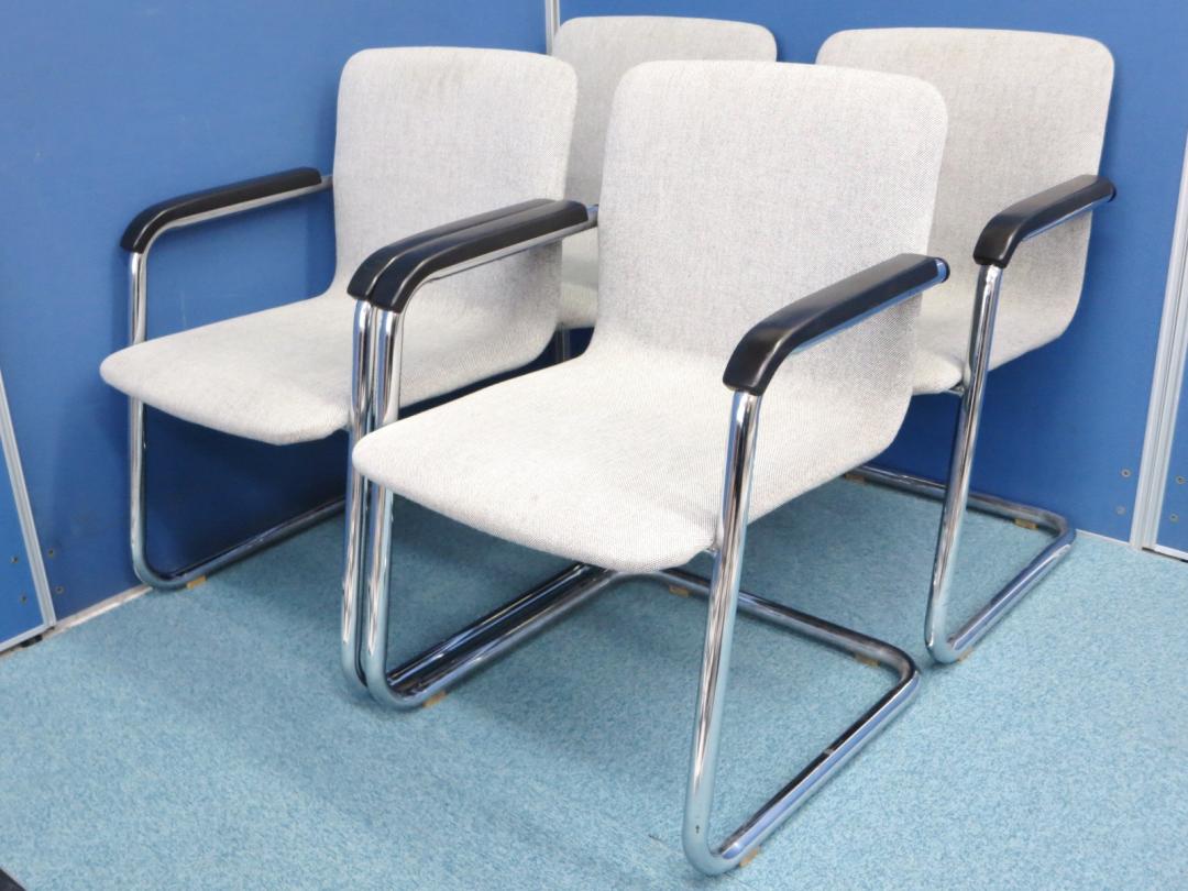 【１セット限定】内田製ミーティングチェア■頑丈だけど軽い！■落ち着いたグレーカラー■シンプルなのに座り心地抜群！	
                        MC-53
                                    中古
            