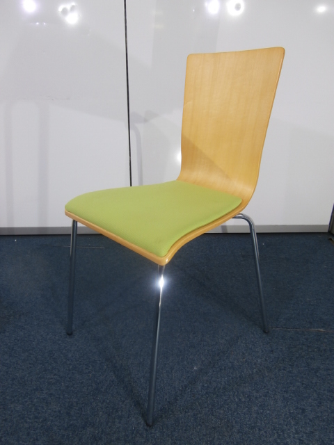 【４脚限定入荷！！ナチュラル色にグリーン！！】
                        
                                    中古
            