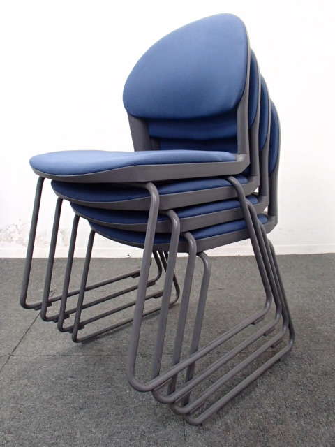 【セット商品】コクヨ製｜スタッキングチェア｜急な会議などで活躍！
                        
                                    中古
            