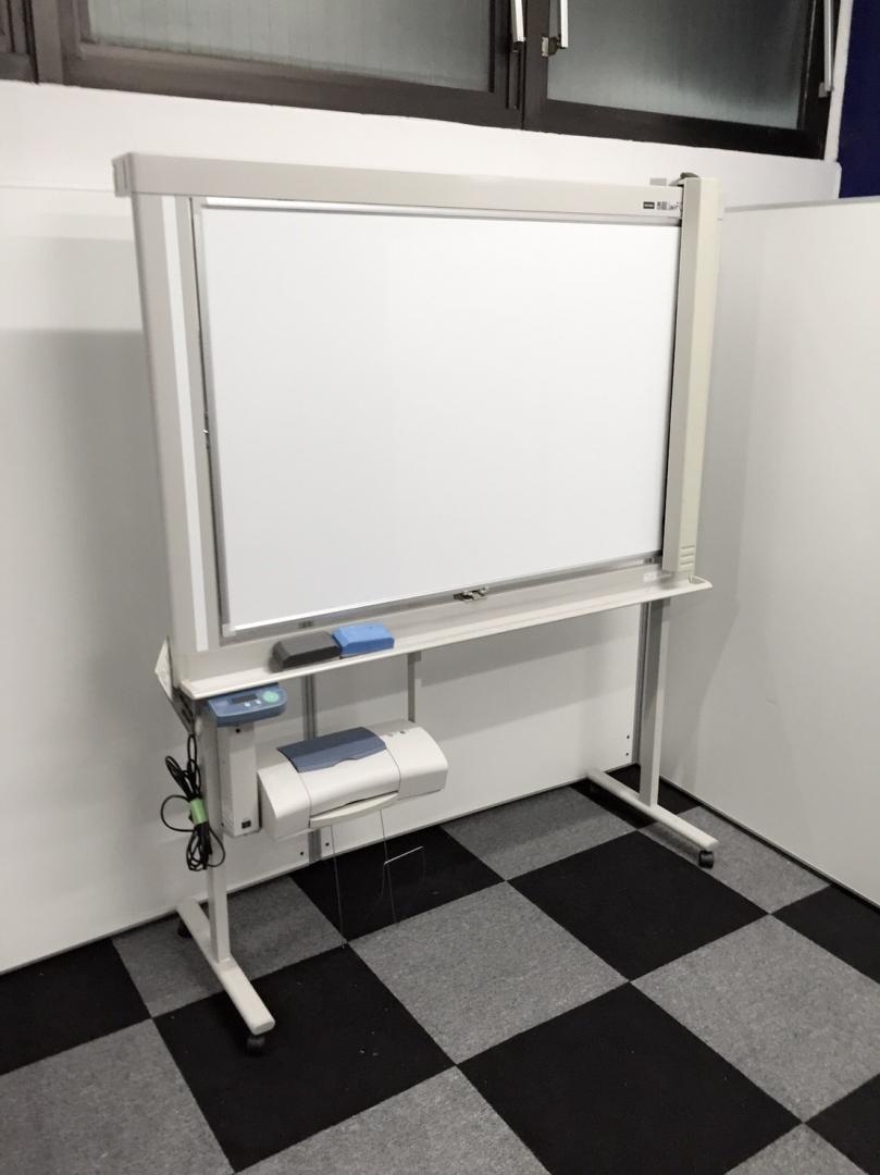 【1台限定】印刷ができませんが、書いたり消したりするホワイトボードの役割はばっちり！金額大幅ダウン！【ホーロー製】
                        
                                    中古
            