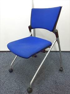 【売れ筋】【会議用ネスティングチェアー】イトーキ製　マノス　ブルー　キャスタ-付き、折りたためて、収納にも便利
                        マノス
                                    中古
            