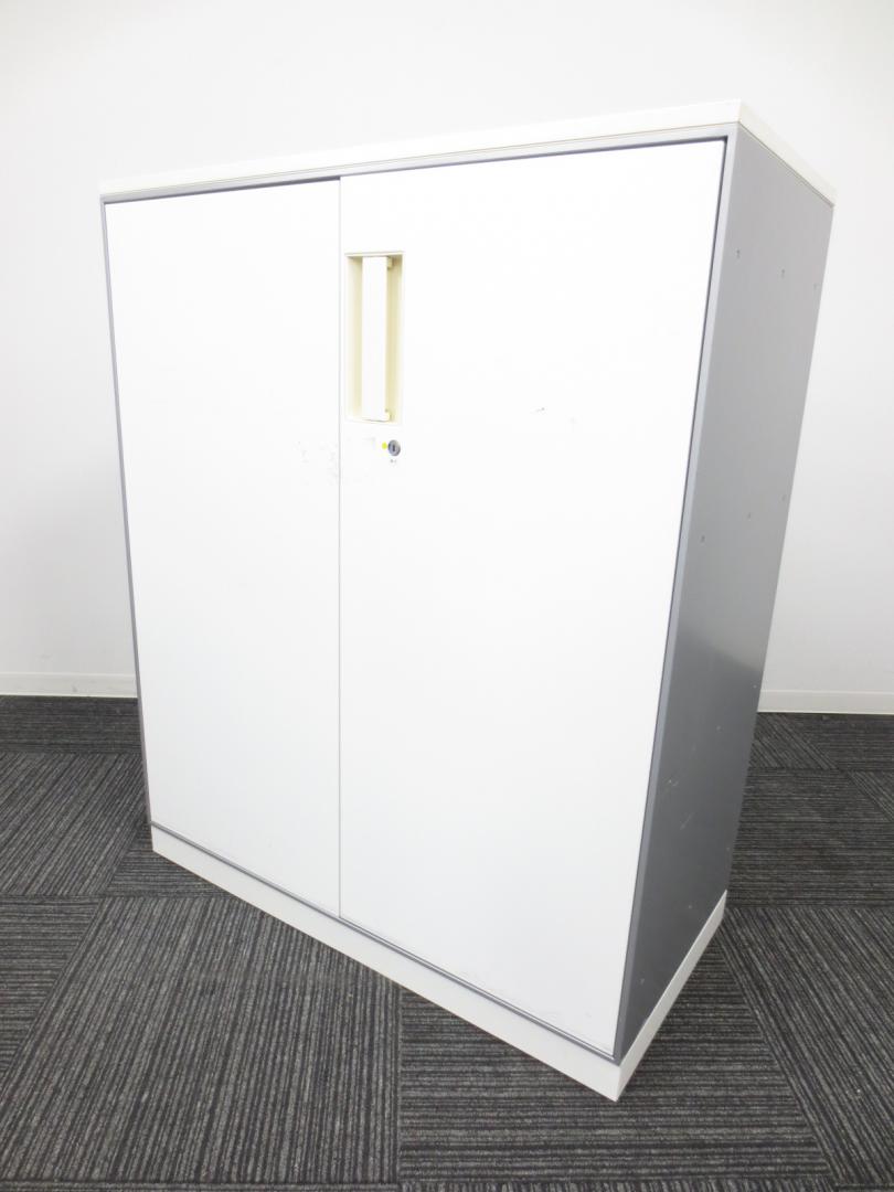 【取っ手のどちら側からでも開く”やさしい理由”とは？】両開き書庫 コクヨ製 UFX(ユニフレックス)シリーズ　ホワイト＆シルバー　※ベースはホワイトカラー　天板付き！！


                        ユニフレックス
                                    中古
            