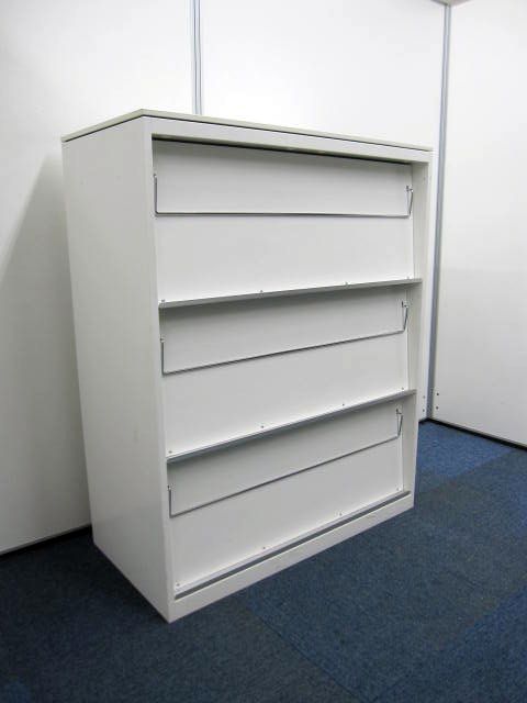 店内入れ替えのためお安くしております。おつとめ品！【珍しい雑誌架が限定入荷！】天板もついており、小物を置くことが出来ます【同じレクトラインシリーズと組み合わせると見栄え◎】
                        レクトライン
                                    中古
            