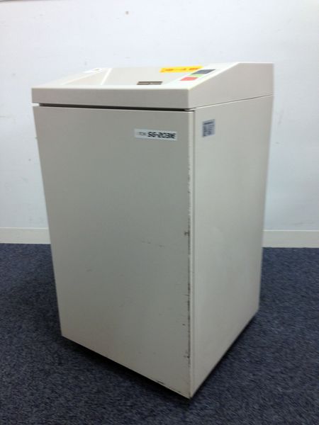 【限定1台】トップメーカー発売の業務用シュレッダー！！
                        
                                    中古
            