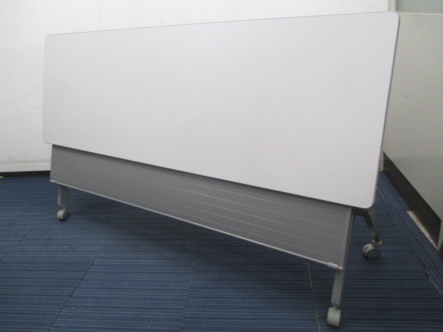【12台揃います】会議室の定番！サイドスタックテーブル入荷！■イトーキ製■幕板付き【ロット品】
                        
                                    中古
            