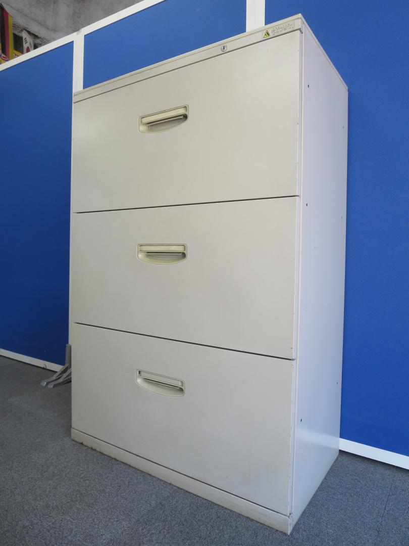 【★ラスト1台！サービス商品！】■3段ラテラル書庫　天板付【W800mmサイズ】 ■SA収納システム・ベーシックタイプ ■オカムラ（岡村製作所／okamura）【おつとめ品】

                        SA
                                    中古
            