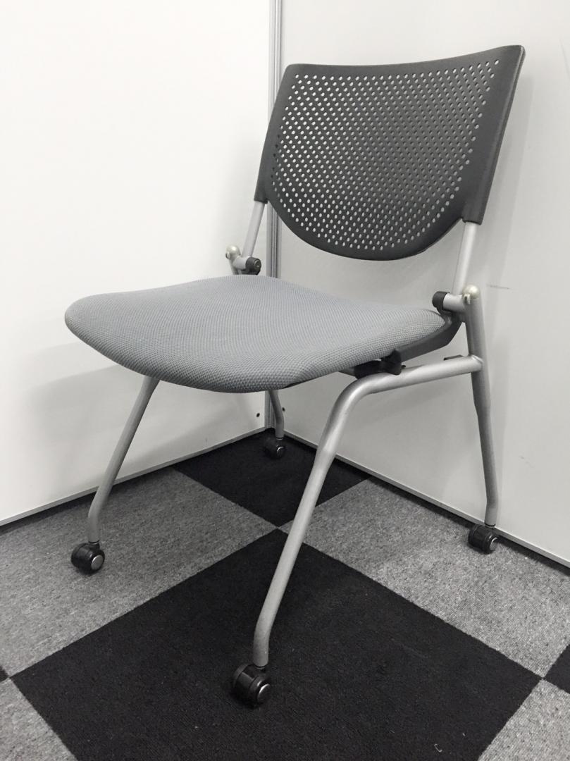 【大量入荷！】【オカムラ製の大人気シリーズ】重ねて収納が出来るネスティングチェアです！【ミーティング】【キャスター付き】
                        プロスタック
                                    中古
            
