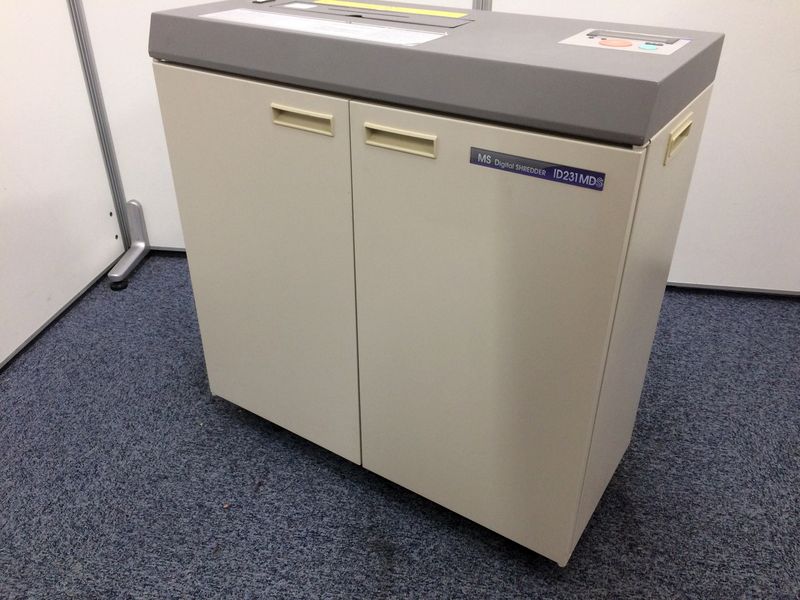 【限定1台】コンパクトシュレッダー入荷！！
                        
                                    中古
            
