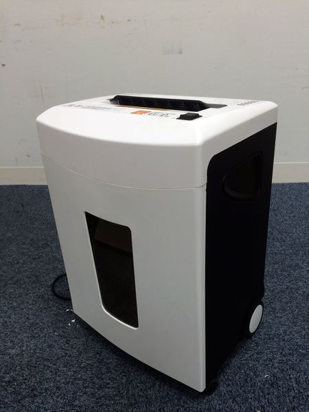 【セキュリティレベル5】コンパクトシュレッダーながら、驚異の微細断マイクロカットモデル！！
                        オフィスシュレッダー：S56MC
                                    新古品
            