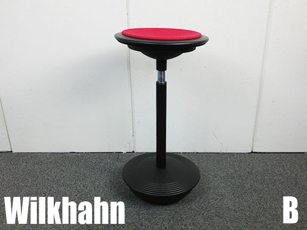 ウィルクハーン　スティッツ　ハイチェア/スツール　赤　B
                        
                                    中古
            