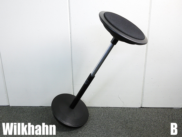 2脚セット　1台定価86000円　ウィルクハーン　スティッツ　スツール　黒　いす 2脚セット 1台定価86000円 ウィルクハーン スティッツ スツール