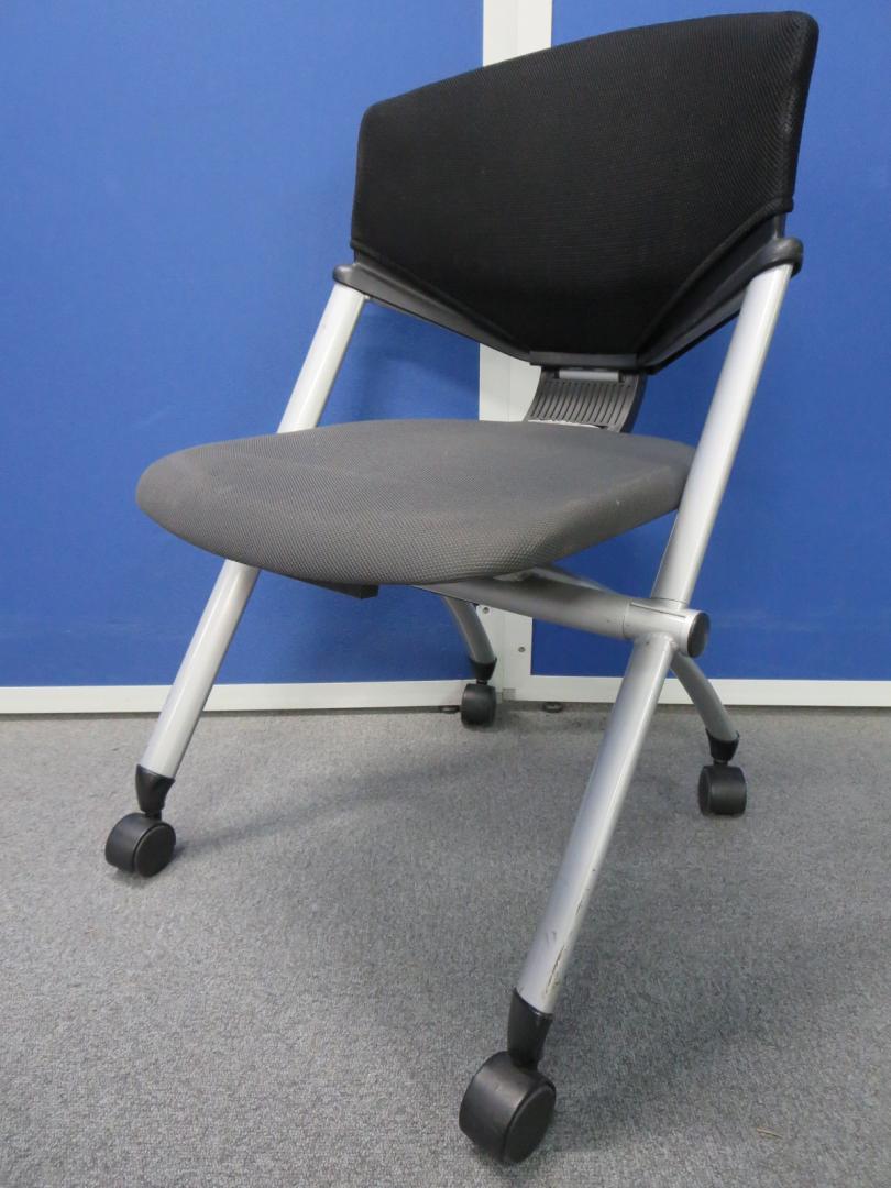 【背座連動ロッキング付で大腿部への圧迫を減らします！】■コクヨ　コルサチェア【ネスティングチェア・水平スタックチェア】■グレー【KOKUYO】
                        コルサ
                                    中古
            