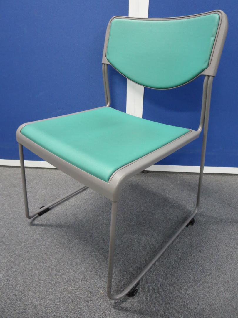 ■スタッキングチェア　グリーン【お手入れ簡単なビニールレザー張り】■イトーキ【ITOKI】
                        KLT-210
                                    中古
            