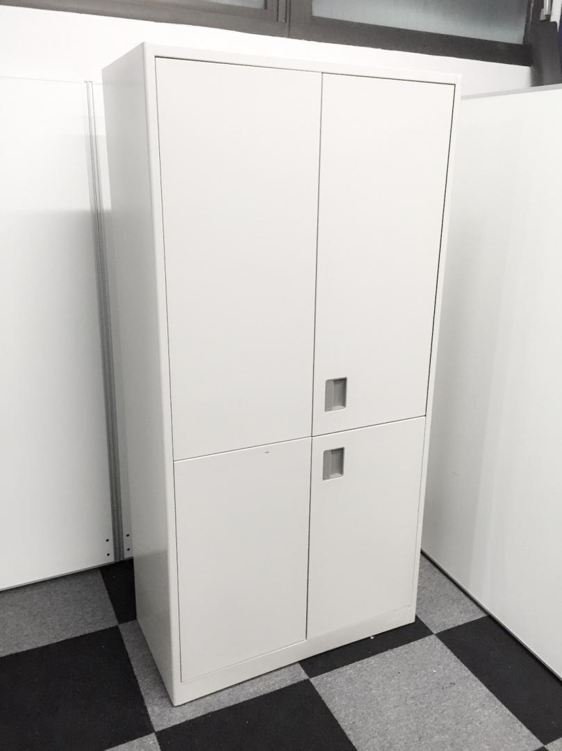 【1台限定】中古品で稀なキッチンキャビネット入荷！大きな汚れもなく頑丈なので長らく御使用頂けます！【食器棚】【給湯室】
                        
                                    中古
            