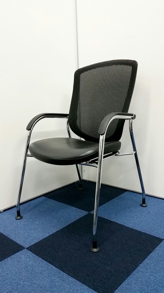 【使用感がある為お安い価格にて提供致します】■オカムラ製　■contessa（コンテッサ）■レザー張りタイプ　■背面がメッシュの為蒸れにくい
                        コンテッサ
                                    中古
            