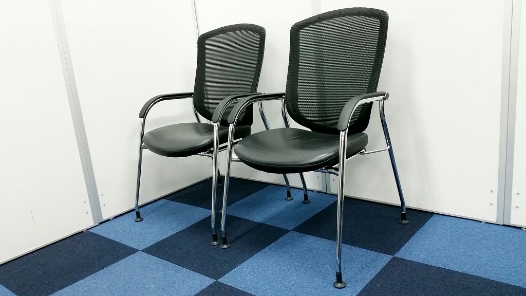 【お得な2脚セットのご案内】■ミーティングスペースに如何でしょうか　■オカムラ製　■contessa（コンテッサ）■レザー張りタイプ
                        コンテッサ
                                    中古
            