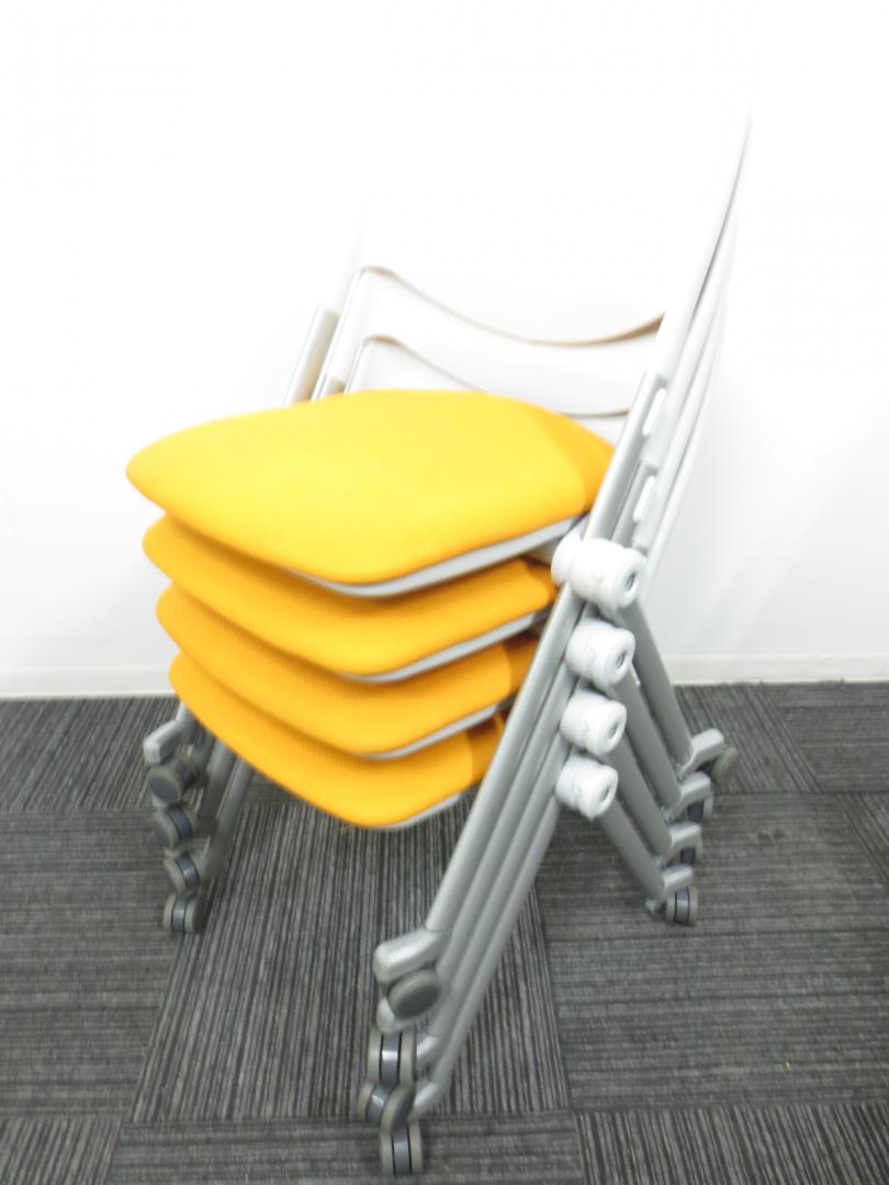 【4脚セット商品】ＩＲＩＳ製(アイリス)　ミーティングチェア　ＷＳＸ−０２Ｃ　オレンジ●垂直方向・水平方向にスタッキングできる画期的なミーティングチェアです。【専門業者によりクリーニング済み】
                        
                                    中古
            