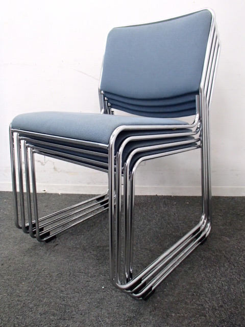 【セット商品】スタッキングチェア｜重ねてもかさばらないので移動させやすい！
                        
                                    中古
            