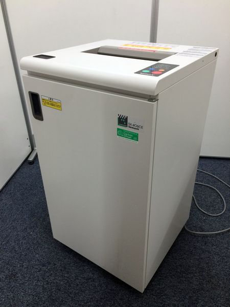 【同時裁断枚数23枚】クズ大容量　ナカバヤシ製　シュレッダー　SX-406CE
                        
                                    中古
            