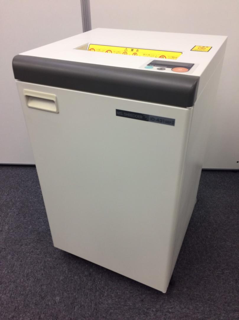 ■定価100万がこの価格【一度に最大55枚細断】連続で裁断可能■これ1台で小～中規模オフィスのセキュリティアップ【RP】
                        
                                    中古
            