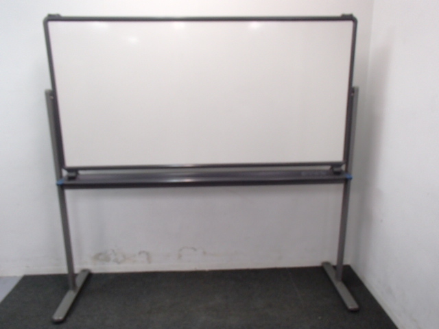 【1台限定】ホワイトボード｜片面は投影用の片面ホワイトボード！
                        
                                    中古
            