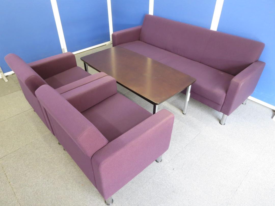 【リラックスした雰囲気の面談にご利用ください！】■イトーキ製　応接セット（アームチェア×2、ソファ×1、テーブル×1） ■レーズンブラウン色（布地）
                        DFシリーズ
                                    中古
            