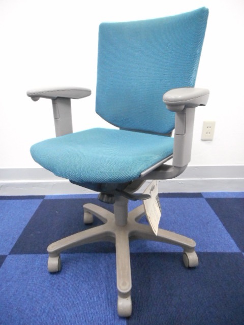【KS】[定番チェア]事務椅子　キャスター付き　国内メーカー　イトーキ　トリノチェアが入荷しました
                        トリノ
                                    中古
            