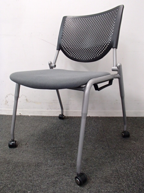 【4脚入荷】オカムラ製｜プロスタックチェア｜シックなグレー色！
                        プロスタック
                                    中古
            