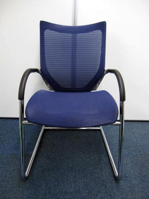 【高級】バロン　ゲストチェア　カラー：ミディアムブルー 【在庫2脚】
                        バロン
                                    中古
            