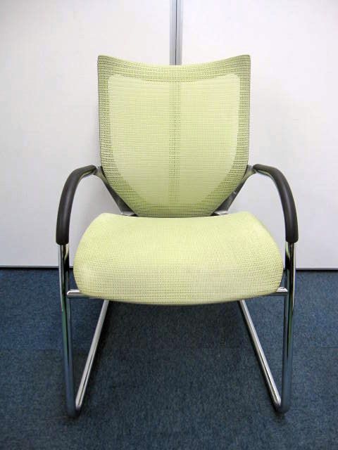 【希少】バロン　ゲストチェア　カラー：ピスタチオグリーン 【在庫2脚】
                        バロン
                                    中古
            