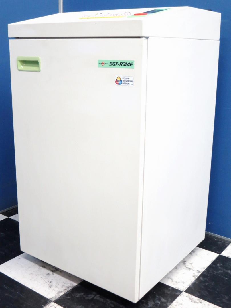 【限定１台！】他メーカーにも商品提供している専門メーカー製■安心の細かい裁断！■セキュリティ強化に
                        
                                    中古
            