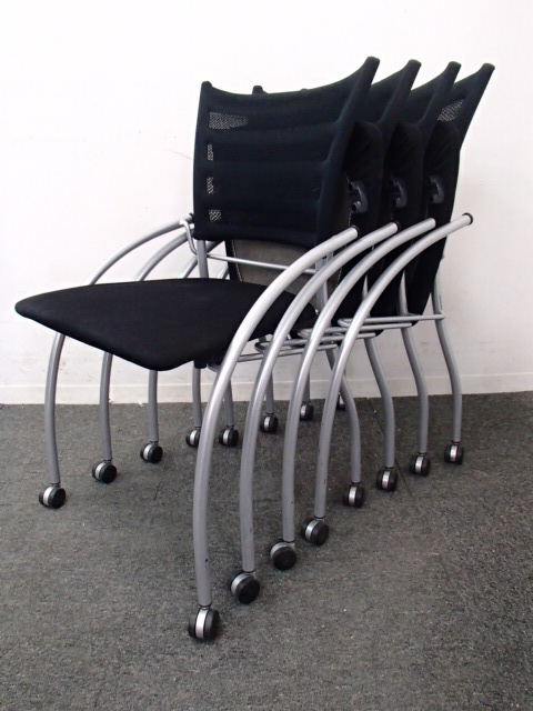 【4脚セット】イトーキ製｜プリエ2｜オシャレなネスティングチェア！
                        プリエ2
                                    中古
            