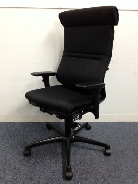 【ヘッドレスト付きチェア8脚入荷！】オカムラの名作エルシオチェア!中古市場レア商品です！
                        エルシオ
                                    中古
            