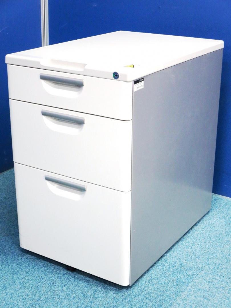 【５台限定！】国内メーカーイトーキ製■丈夫で長持ち■ニューグレー×シルバー■さいたま店おすすめ！！
                        エーキューズ
                                    中古
            