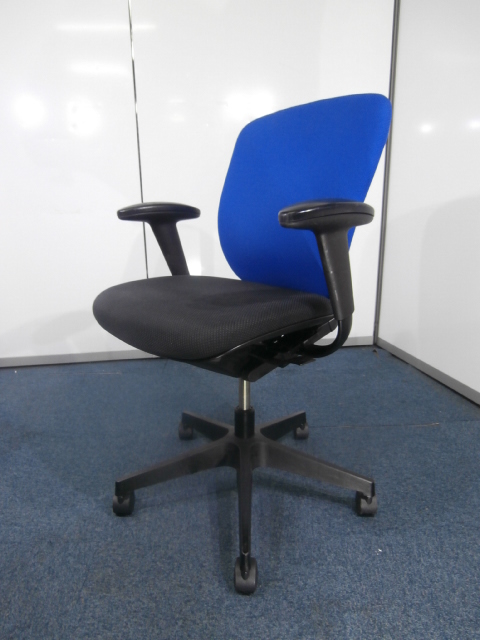 【１２脚限定入荷！！大人気のブルー＆ブラック！！！】
                        プラオ
                                    中古
            