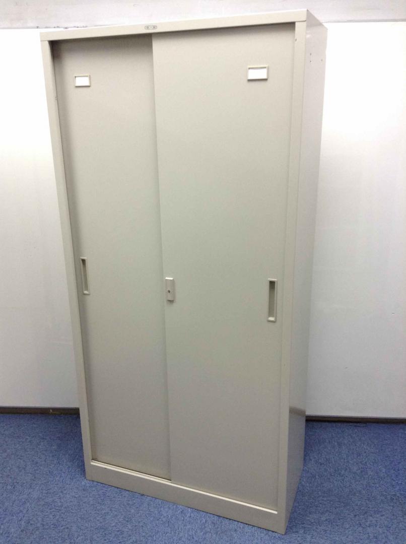 【A4 5段収容】H1800は女性にも優しい高さ！意外とレアな引違い書庫
                        
                                    中古
            