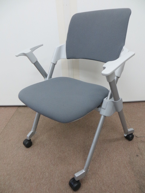 【残りわずか】コクヨ製の肘付アンフィチェア　アンフィシリーズ【中古オフィス家具】
                        アンフィ
                                    中古
            