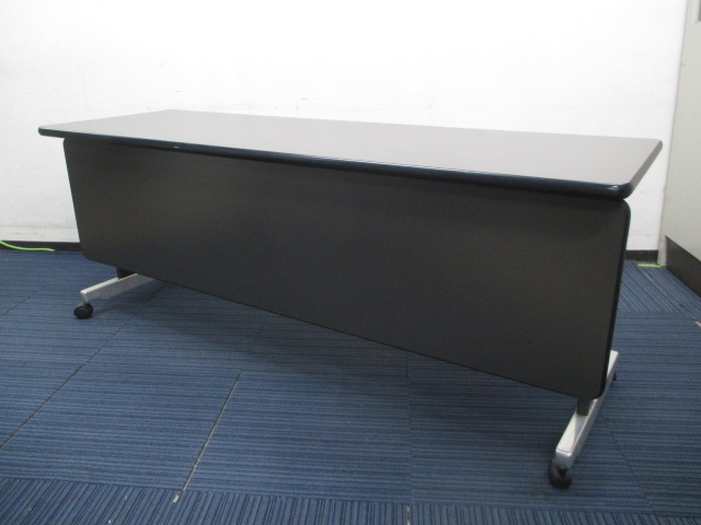 【会議室の定番】イトーキ製サイドスタックテーブルの入荷！■別名フラップテーブル■8台揃います！【中央区】【日本橋】【中古オフィス家具】
                        
                                    中古
            