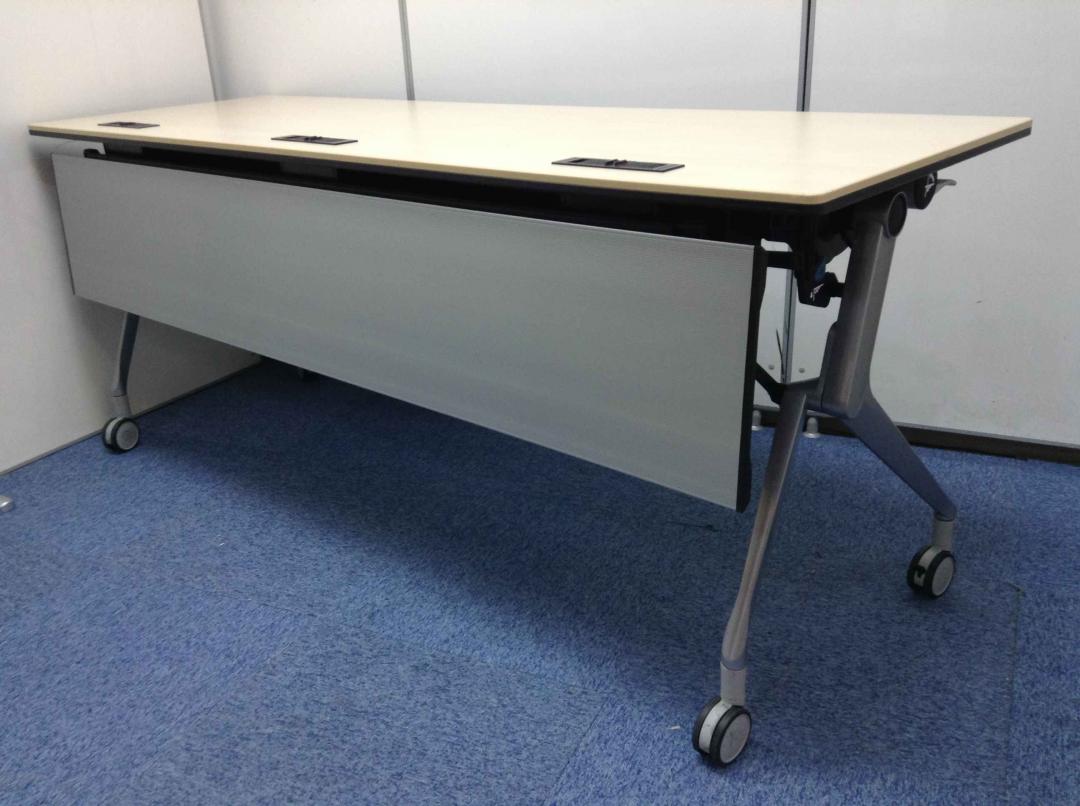 【最高級テーブル】ダクト3か所幕板付き、定価12万越えのテーブルがこの価格！
                        インターアクトNT
                                    中古
            