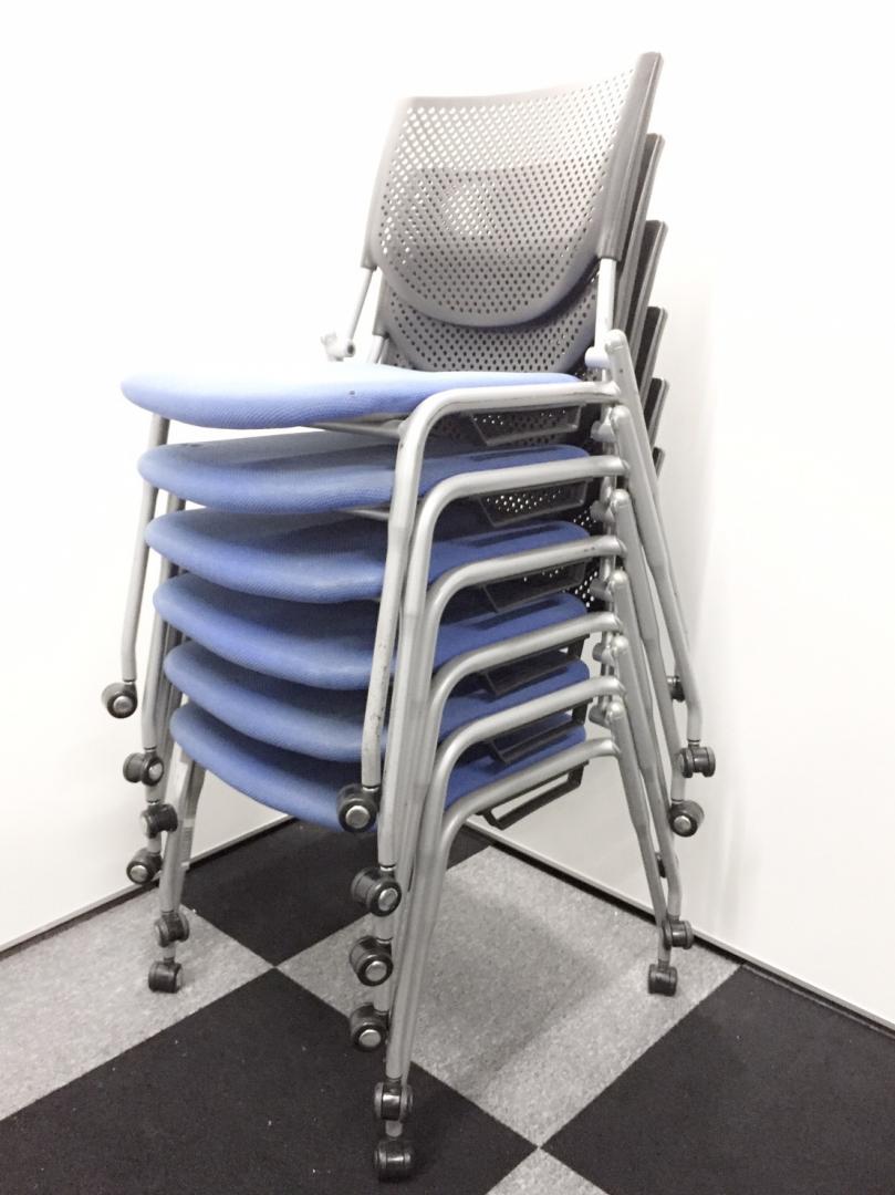 【セットでお買い得！】【使用感有りの為、特別価格！】オカムラ製の定番チェア！！キャスター付きなので移動が楽々！使わない時は重ねる事が出来ますので省スペースです！【会議室におすすめ】
                        プロスタック
                                    中古
            